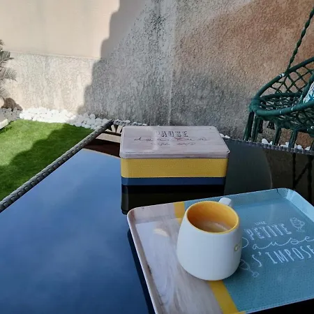 Au Grain De Sel... Lägenhet